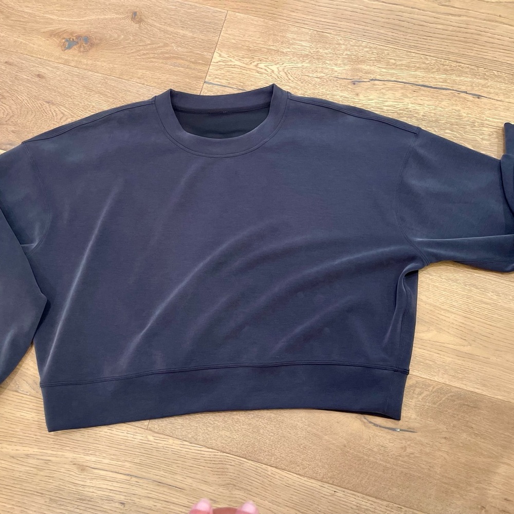 Lululemon super soft sweatshirt